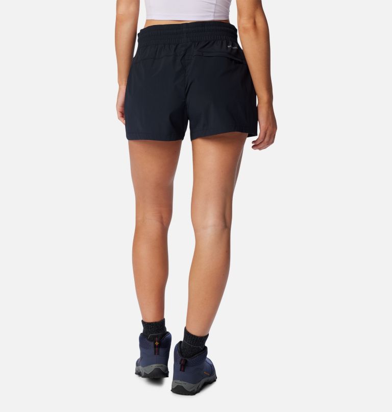 dames boundless trek active shorts