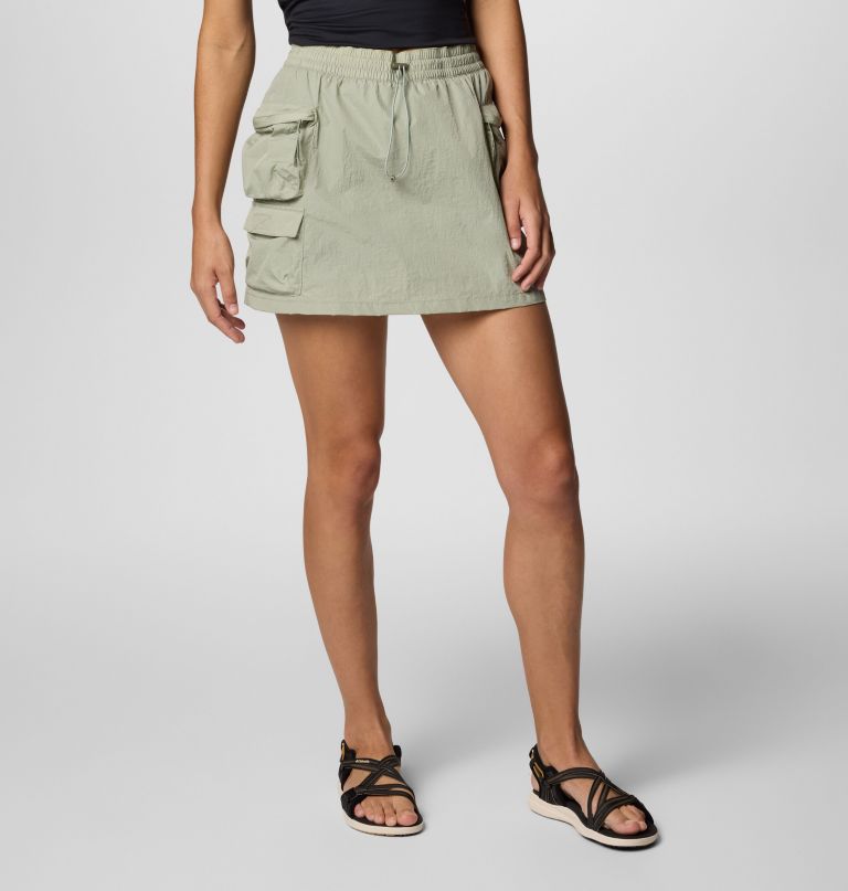 dames elevated view cargo skort