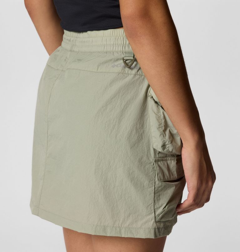 dames elevated view cargo skort