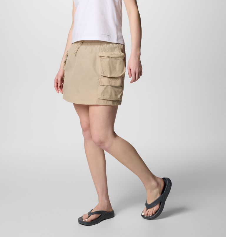 dames elevated view cargo skort