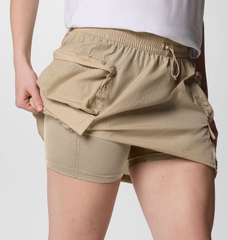 dames elevated view cargo skort